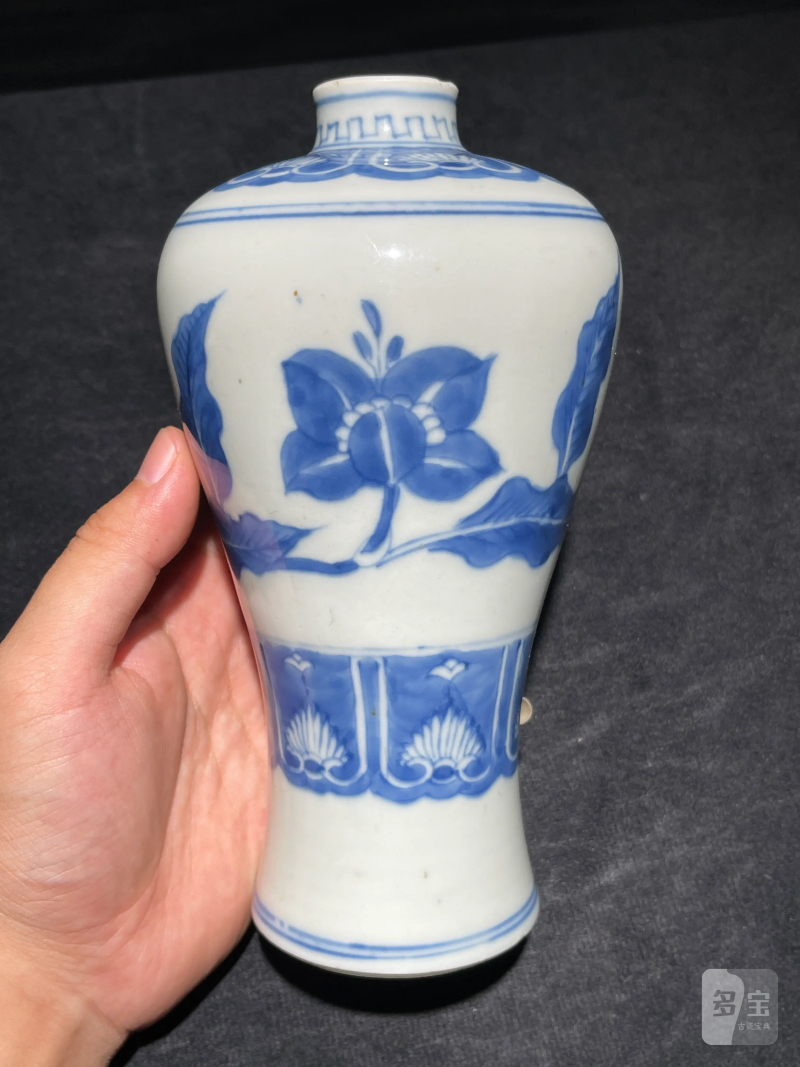 清雍正 青花花卉纹梅瓶 - 图2
